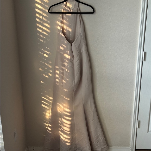 Amsale Strapless Cream Gown like new excellent condition clean condition - Picture 4 of 7